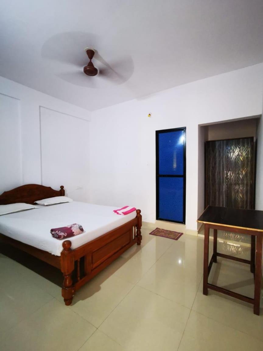 Ivon Guest House Arambol Phòng bức ảnh